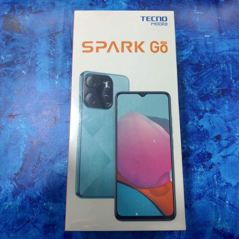 Tecno Spark GO 3 GB/ 64 GB boja crni