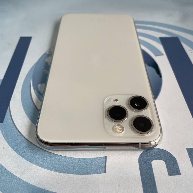 iPhone 11 Pro - Image 4