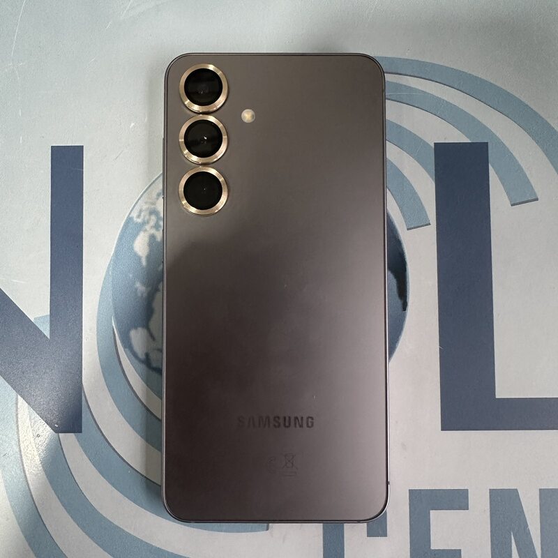 Samsung Galaxy S25 - Image 2