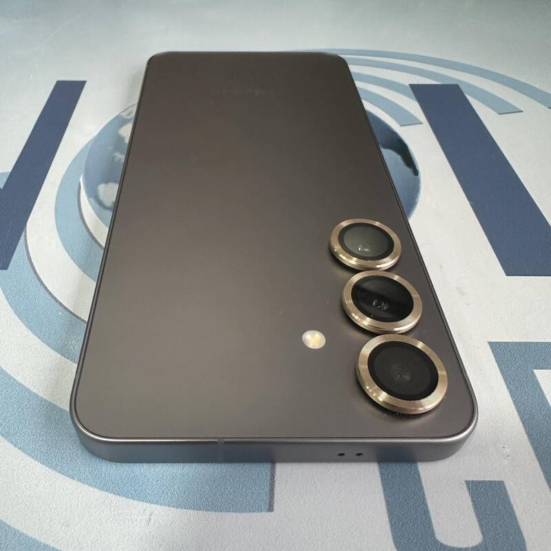 Samsung Galaxy S25 - Image 3