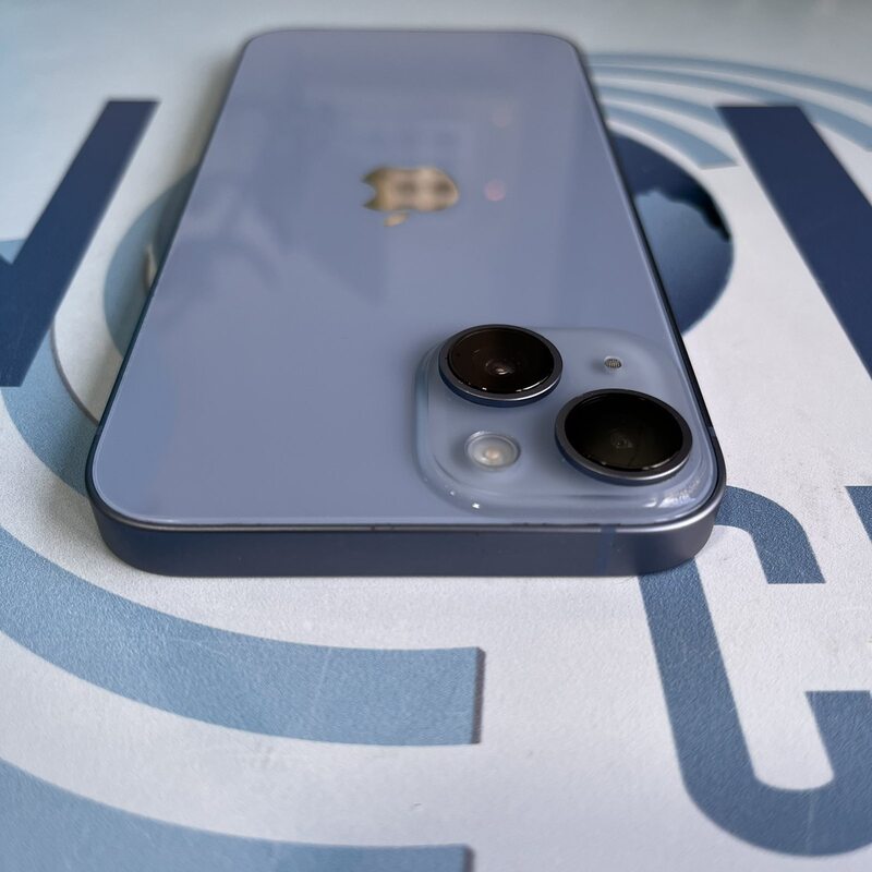 iPhone 14 Blue