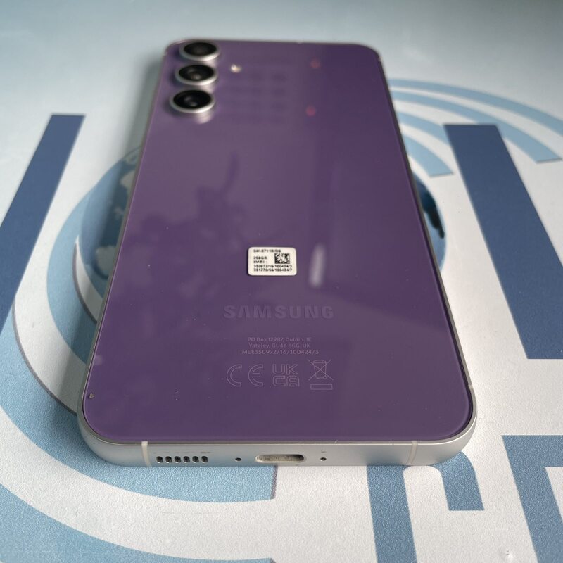 Samsung Galaxy S23 FE - Image 2