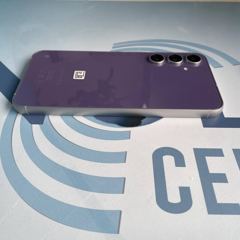 Samsung Galaxy S23 FE - Image 6