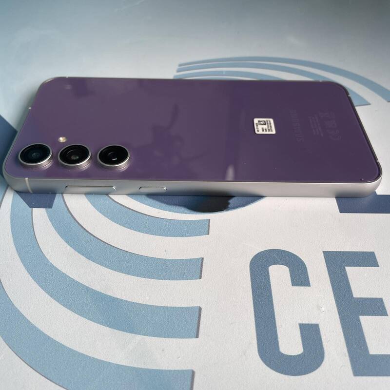 Samsung Galaxy S23 FE - Image 5