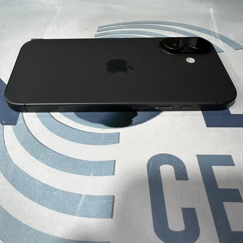 iPhone 17 - Image 5
