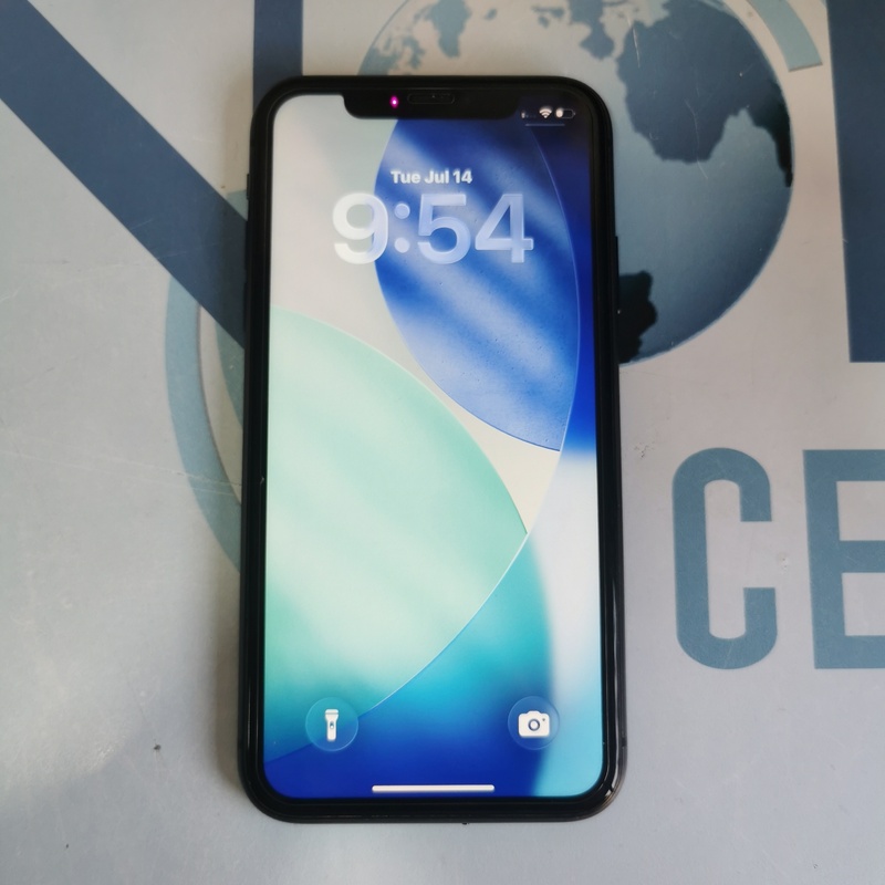 iPhone 11