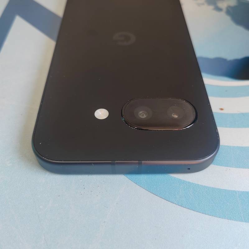 Google Pixel 9a - Image 4