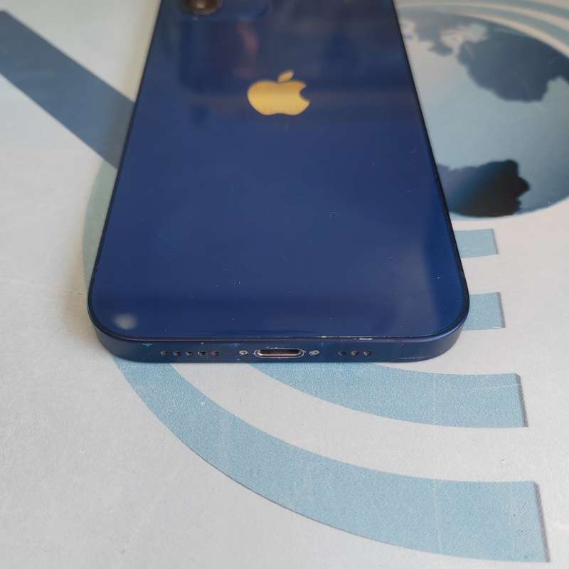 iPhone 12 - Image 3