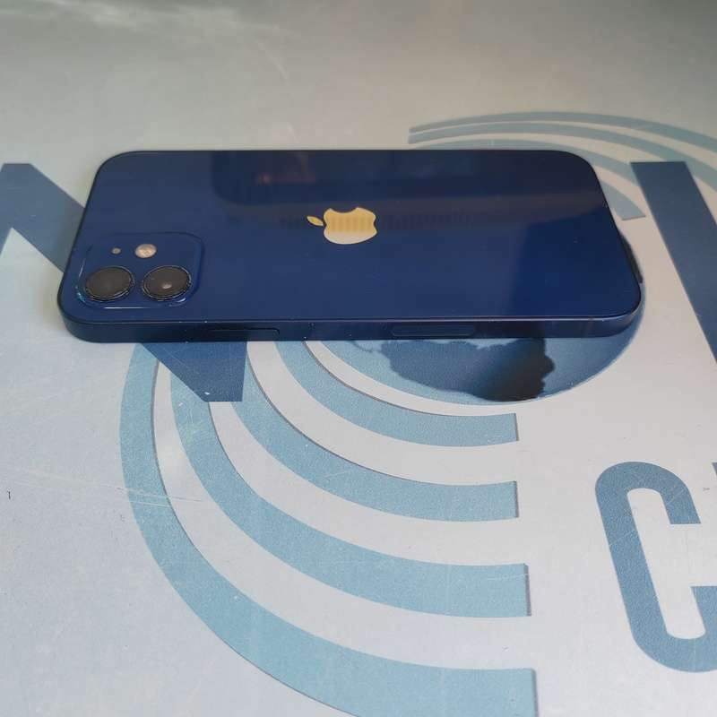 iPhone 12 - Image 5