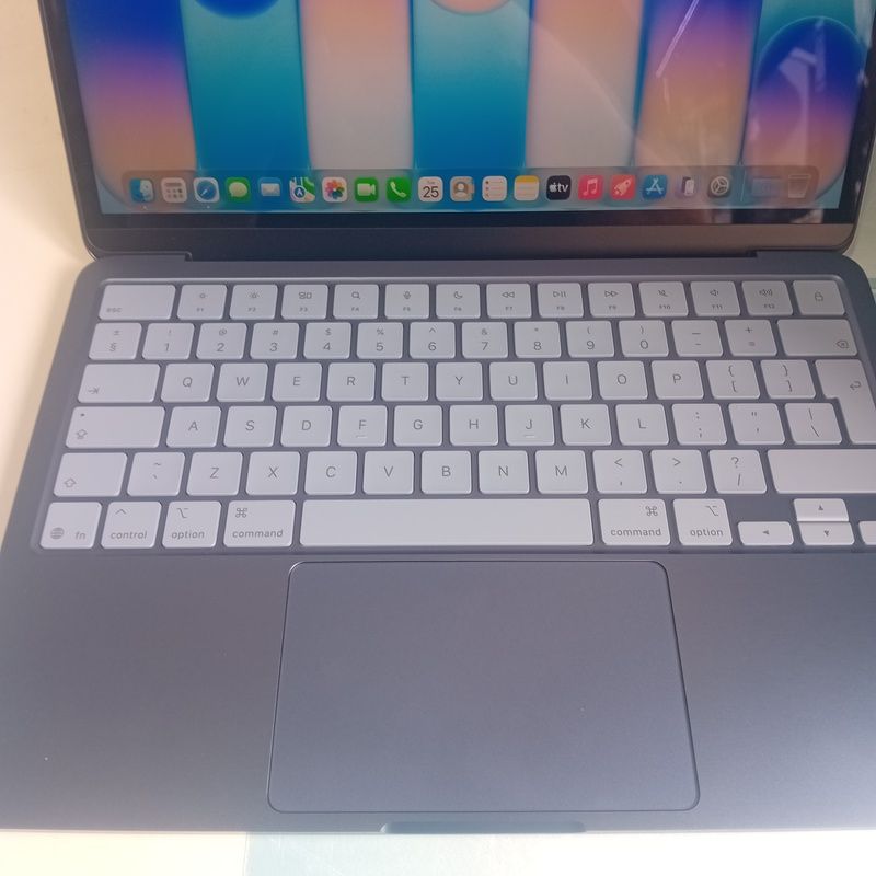 MacBook Neo - Image 3
