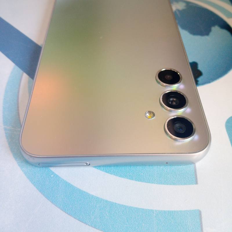 Samsung Galaxy A34 5G - Image 4