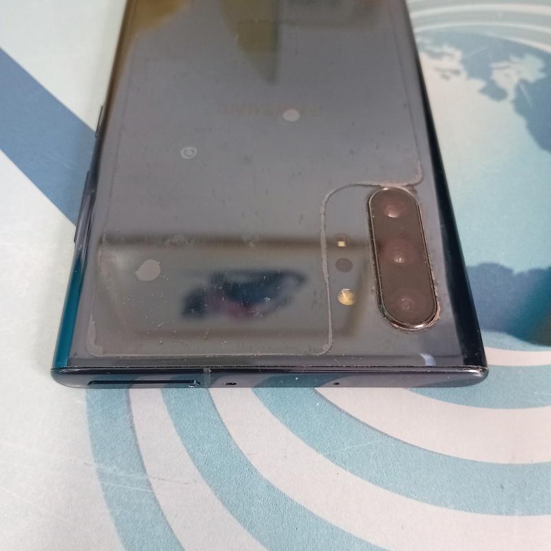 Samsung Galaxy S10+ - Image 4